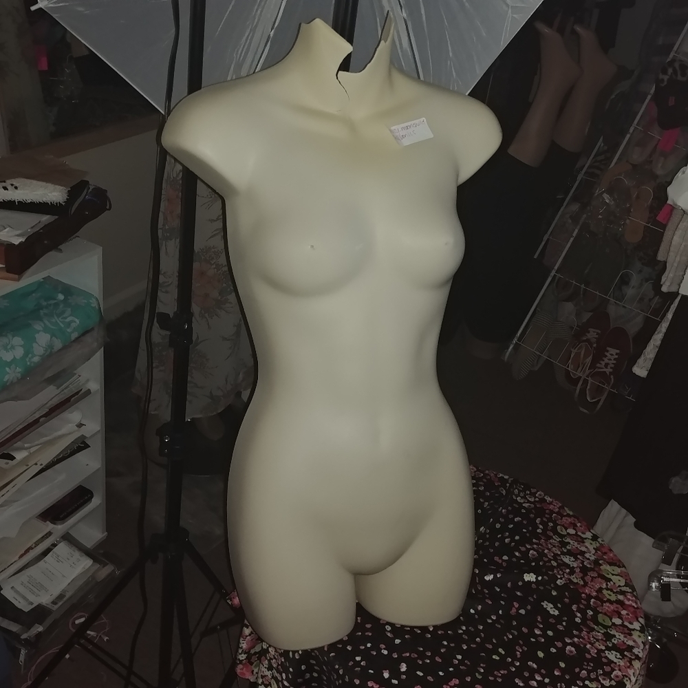 Half body mannequin flat back Caucasian skin tone